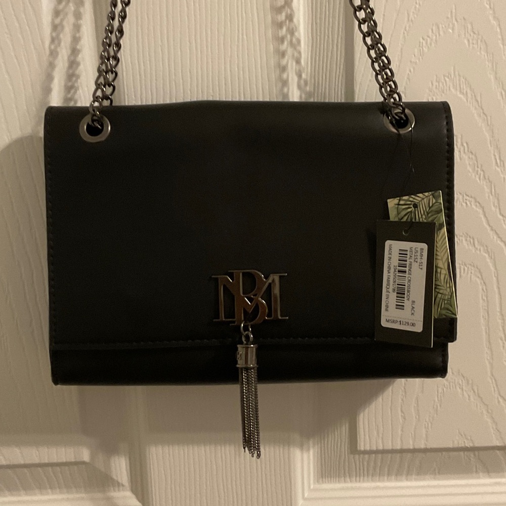 Elegant Black Shoulder Bag with Chain Strap